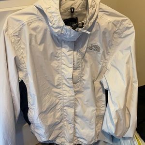 NORTH FACE white wind jacket